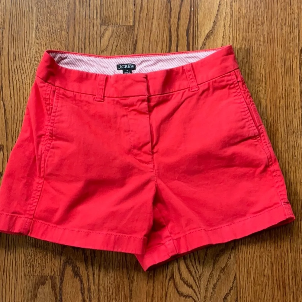 J. Crew - SHORTS - 4” Stretch Chino - Vintage Red - Women’s Size 0 - EUC - Picture 1 of 3